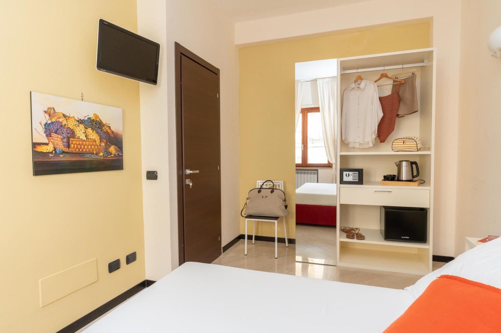Comfort House Hotel Соренто Екстериор снимка