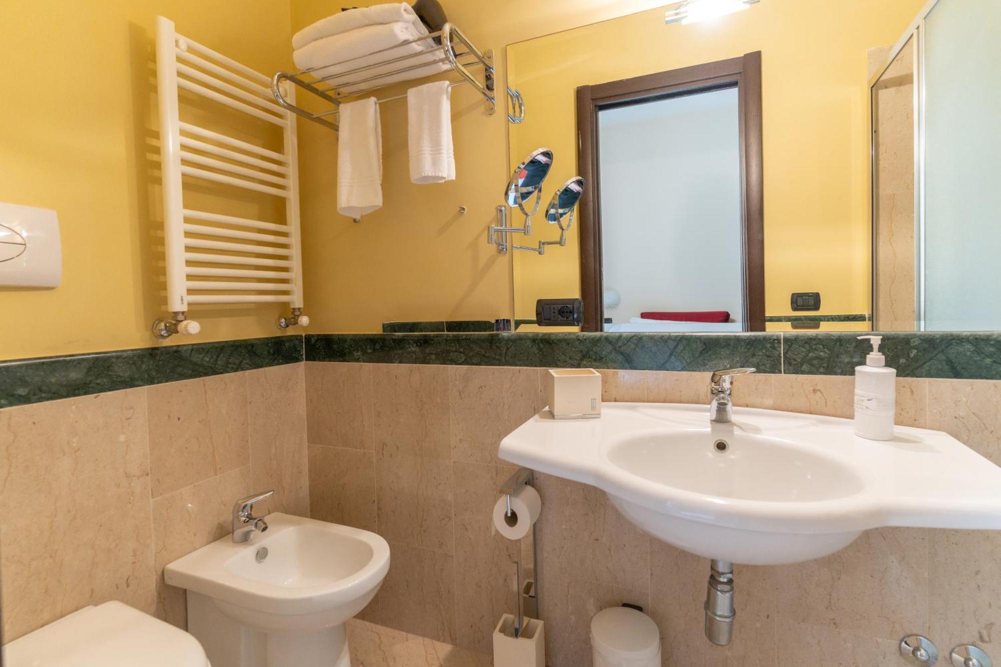 Comfort House Hotel Соренто Екстериор снимка