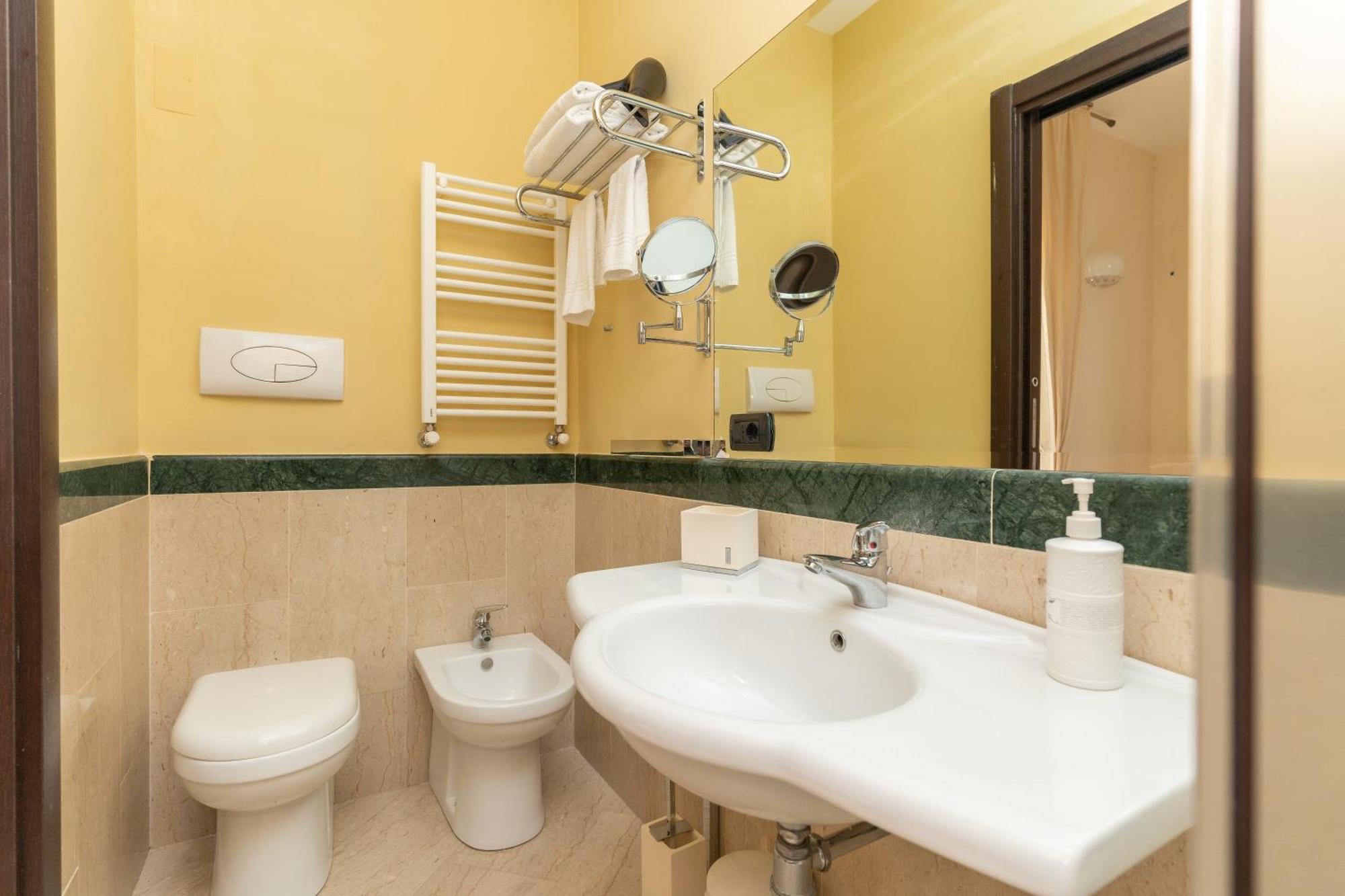 Comfort House Hotel Соренто Екстериор снимка